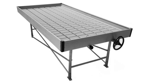 Ebb And Flow Table: Efficient Seedling Cultivation for Agricultural Industrialization